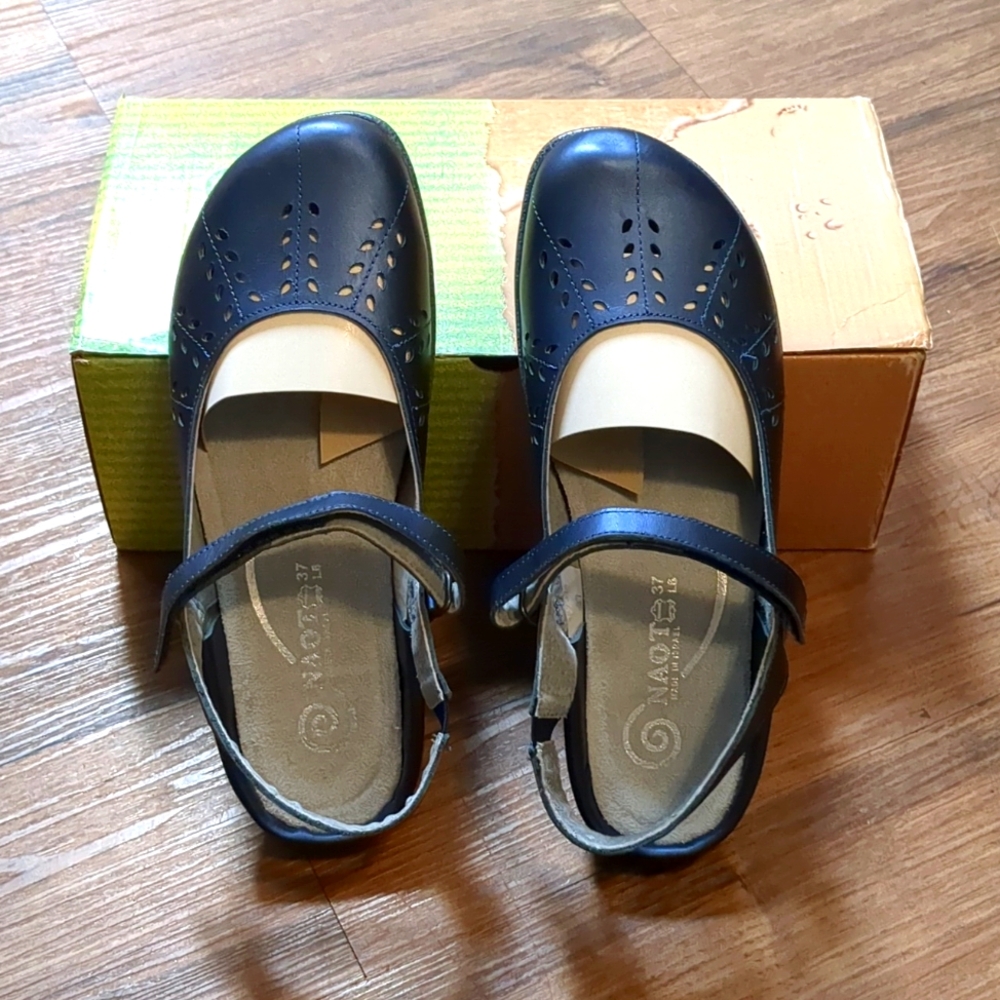 NIB, NAOT leather sandals